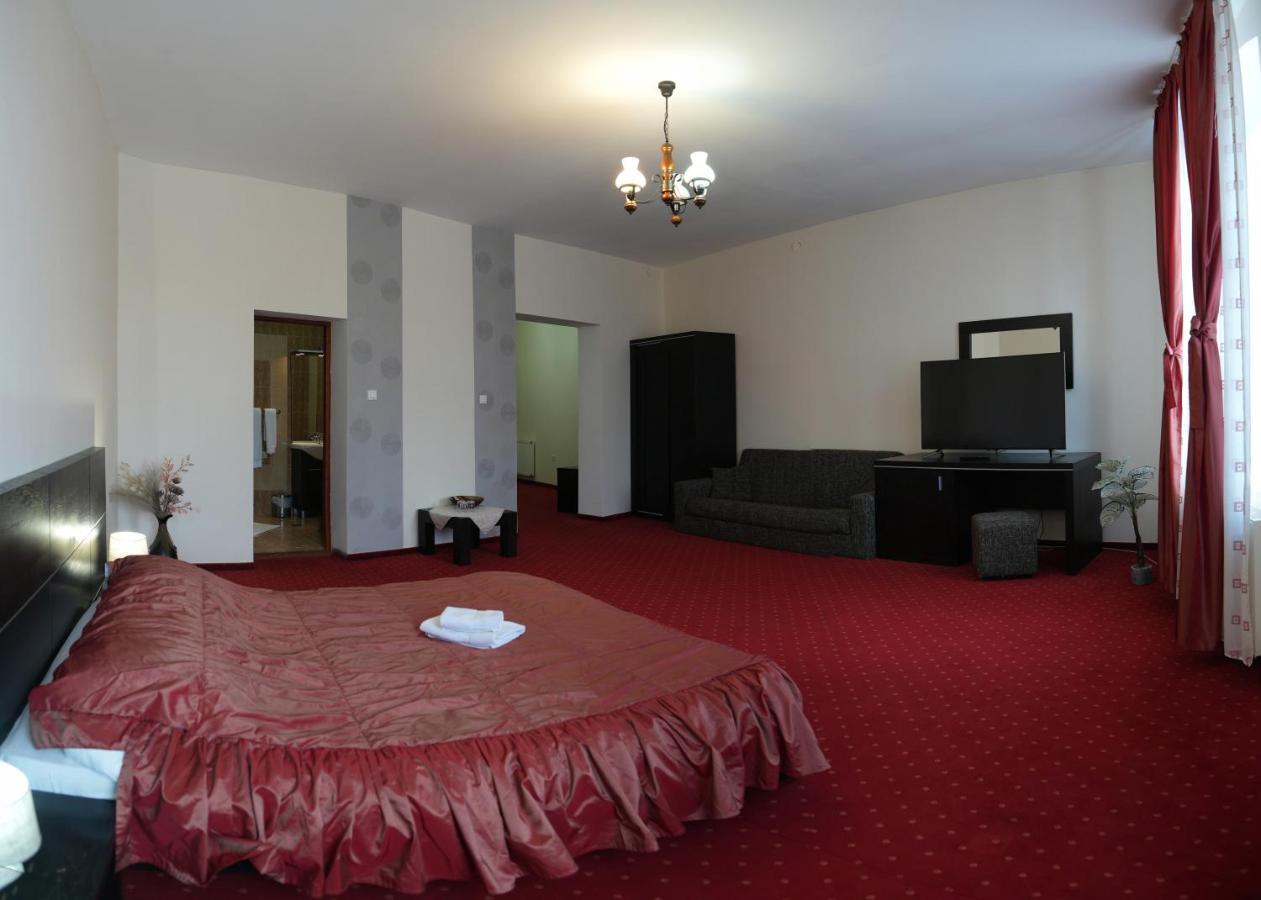 Hotel Rubin*** Gheorgheni  Extérieur photo